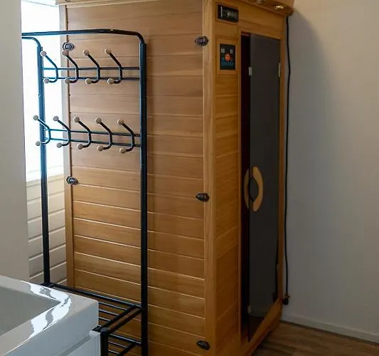 Nieuw: In De Bedstee Uniek! Holiday home *